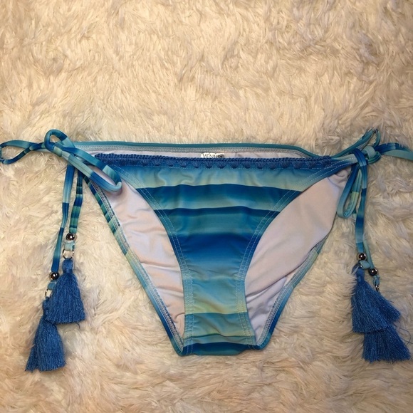 Blue Tie-Dye Bikini Bottom with Tassels size 6 NWOT - Picture 6 of 12